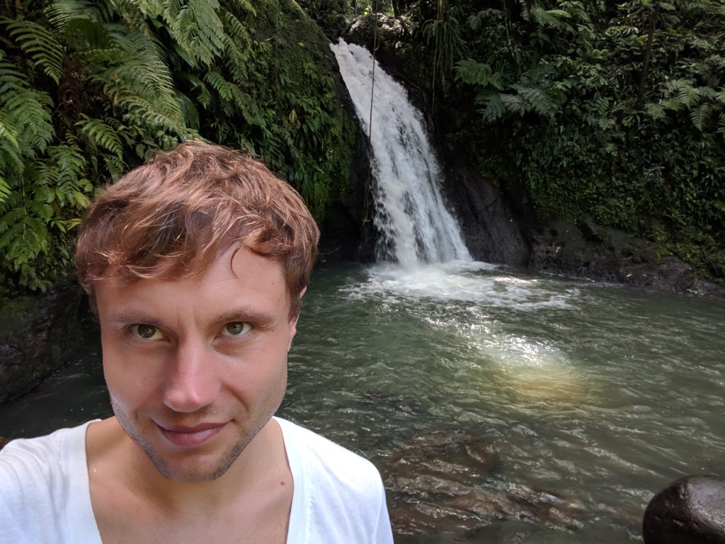 Franks Selfie vor dem Wasserfall