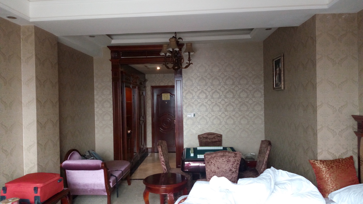 Zimmer in Changsha (inklusive Mahjong-Tisch)